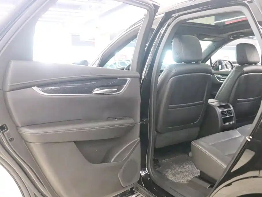 Cadillac XT5 — миниатюра 15