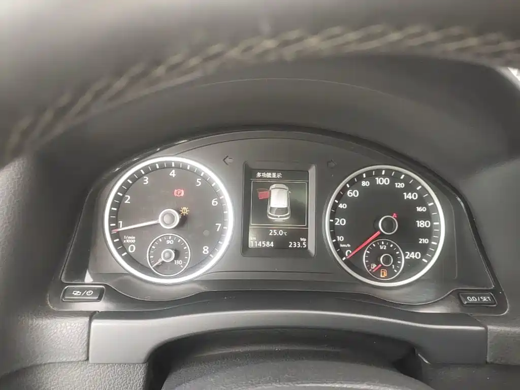 Volkswagen Tiguan — миниатюра 12