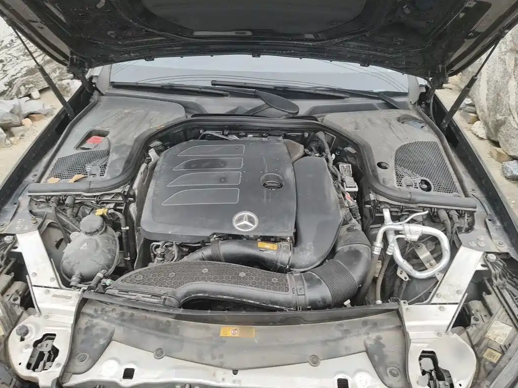 Mercedes-Benz E-Class — миниатюра 17