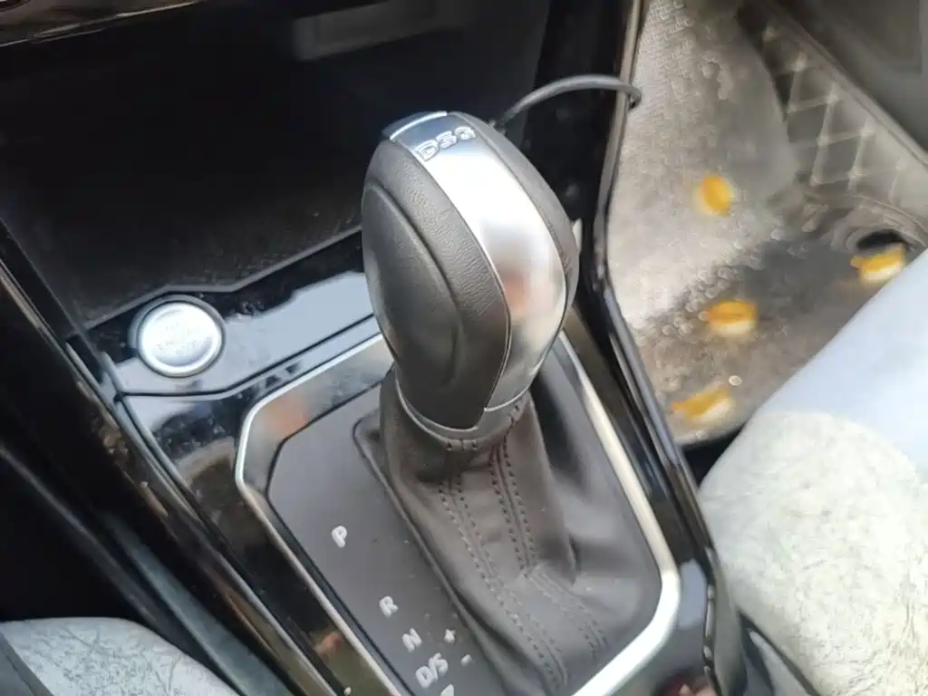 Volkswagen T-Roc — миниатюра 14