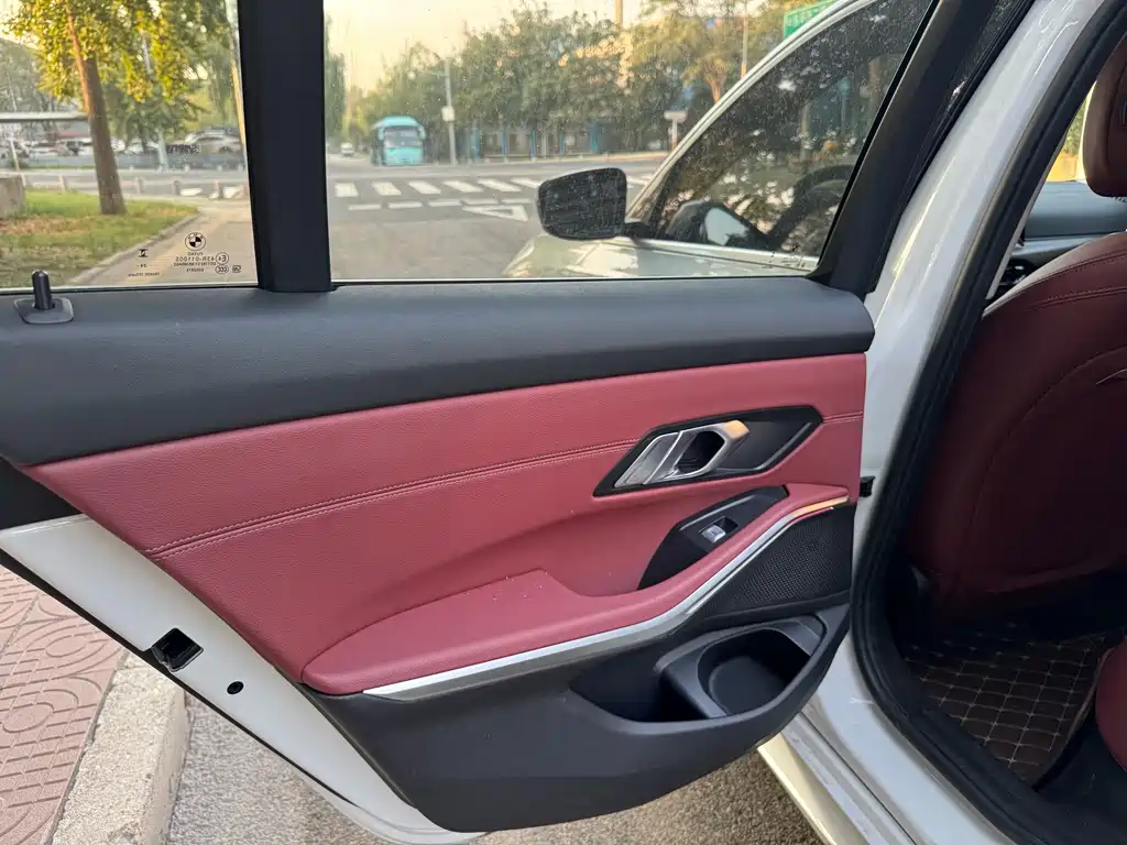 BMW 3 Series — миниатюра 16