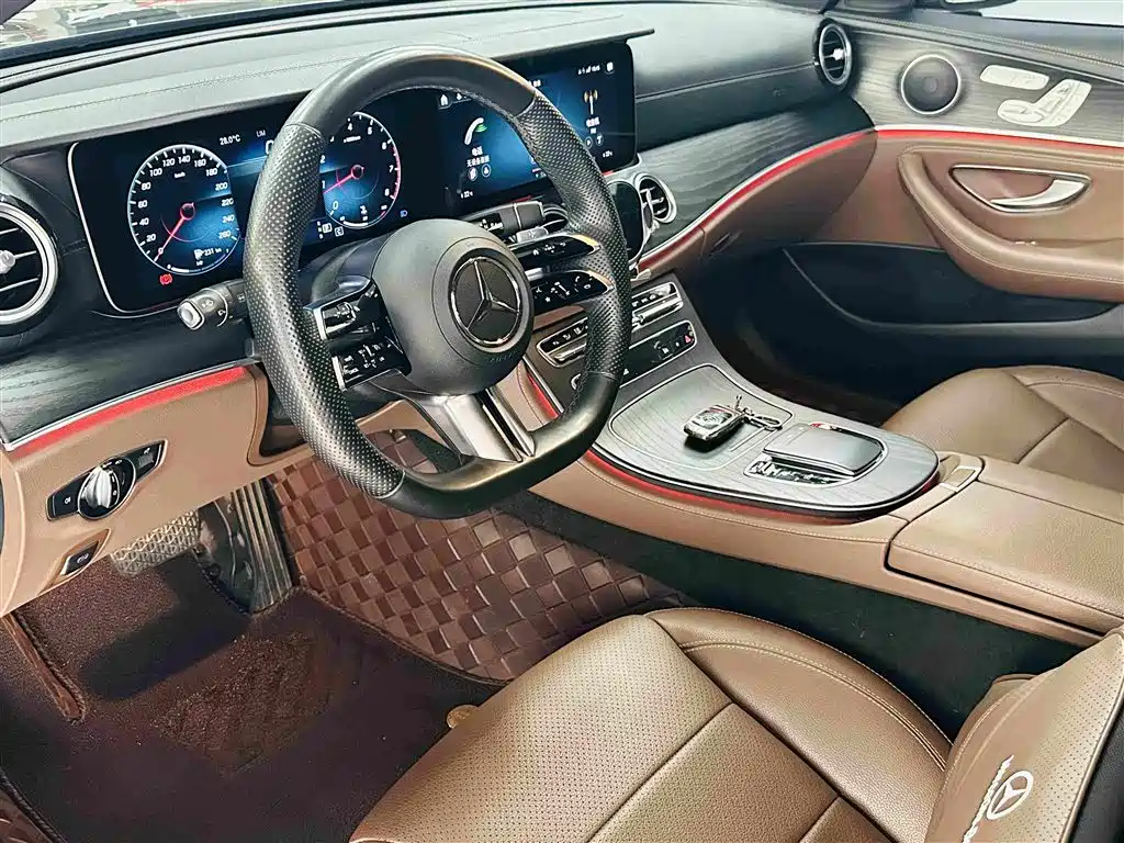 Mercedes-Benz E-Class — миниатюра 9