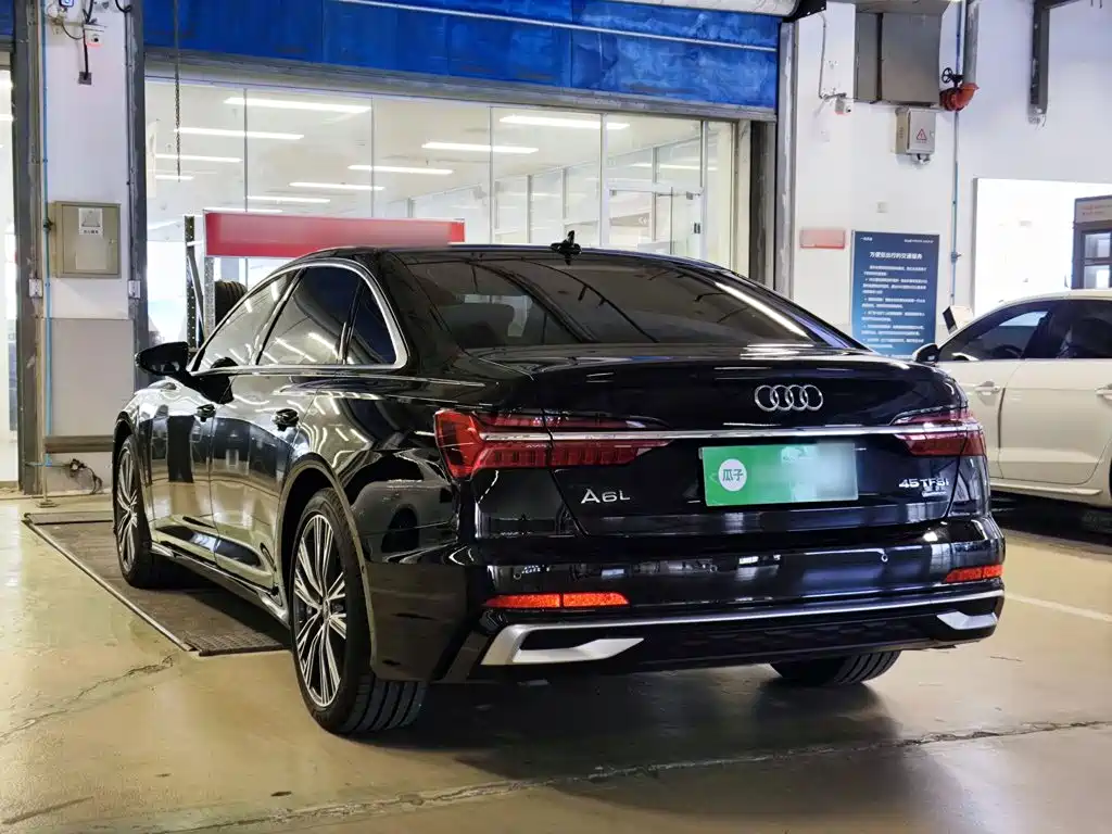 Audi A6L — миниатюра 5