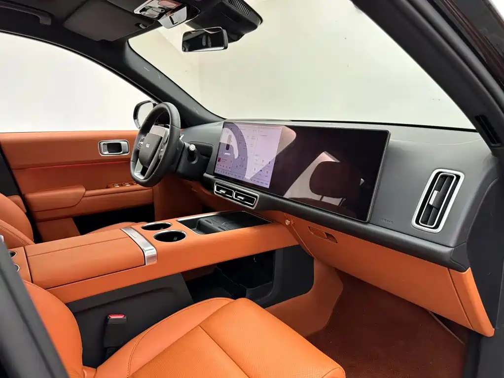 Li Auto Li L8 — миниатюра 11