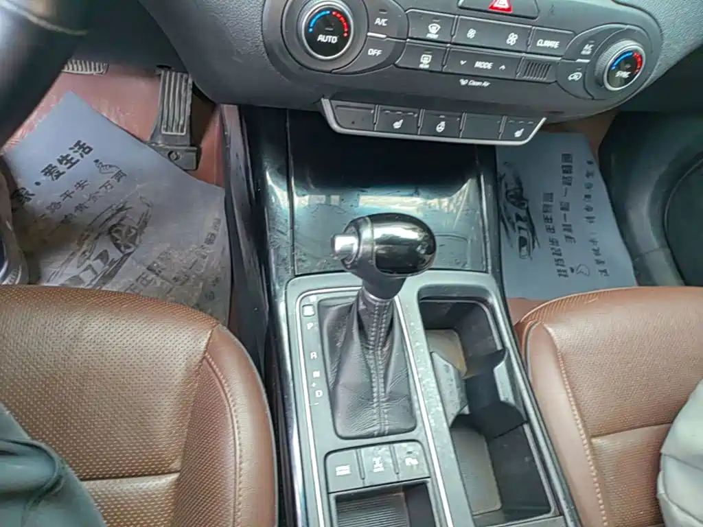 Kia Sorento — миниатюра 14