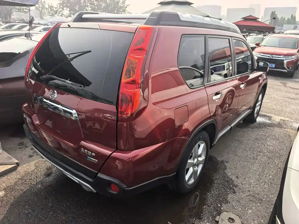 Nissan X-Trail — миниатюра 4