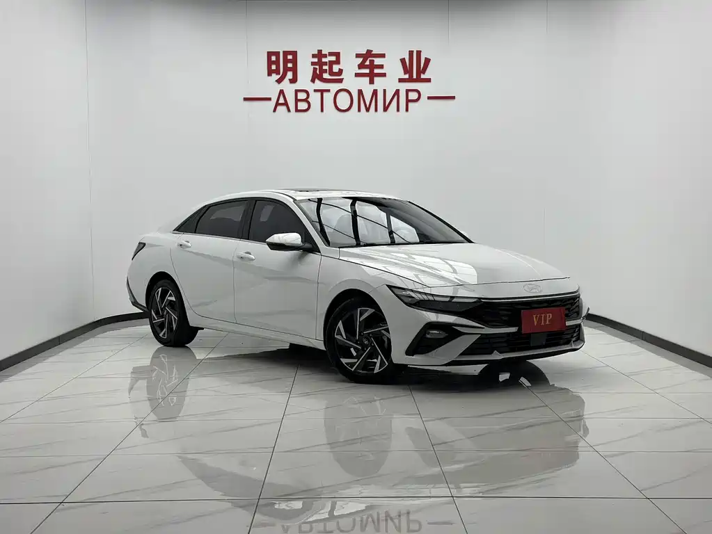 Hyundai Elantra — миниатюра 2