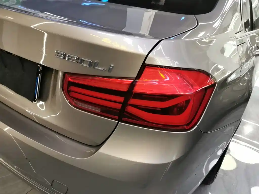 BMW 3 Series — миниатюра 8