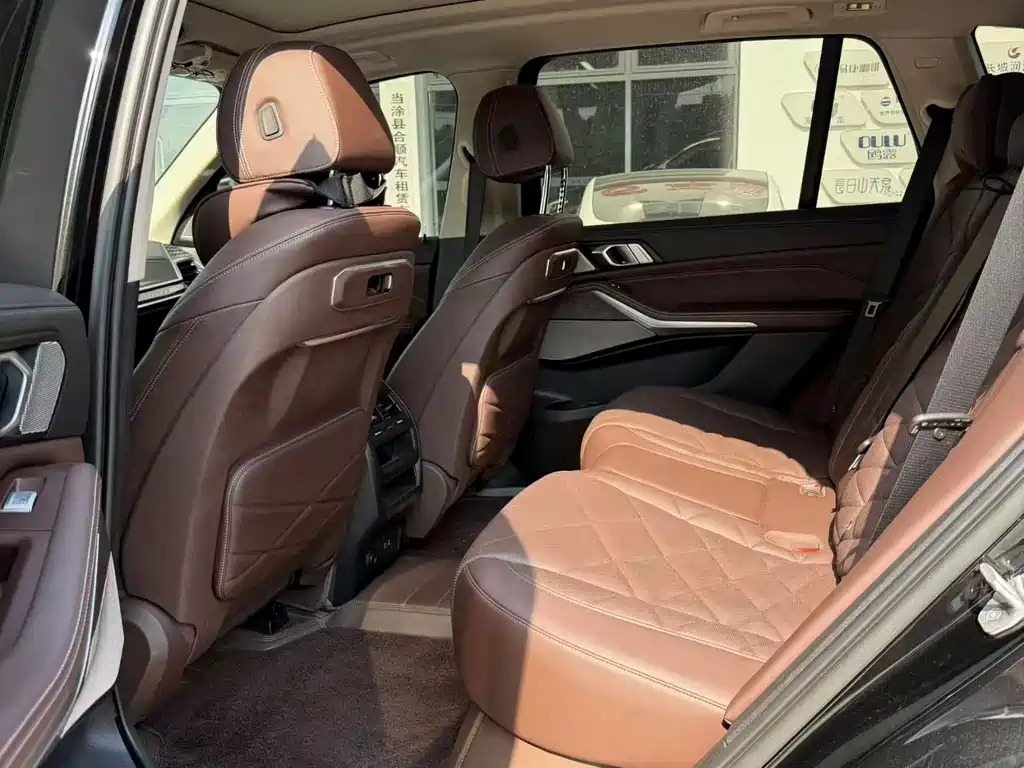 BMW X5 — миниатюра 8