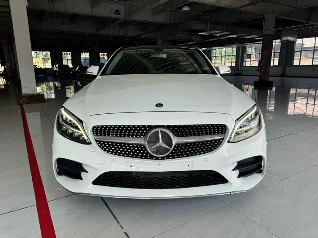 Mercedes-Benz C-Class — миниатюра 3