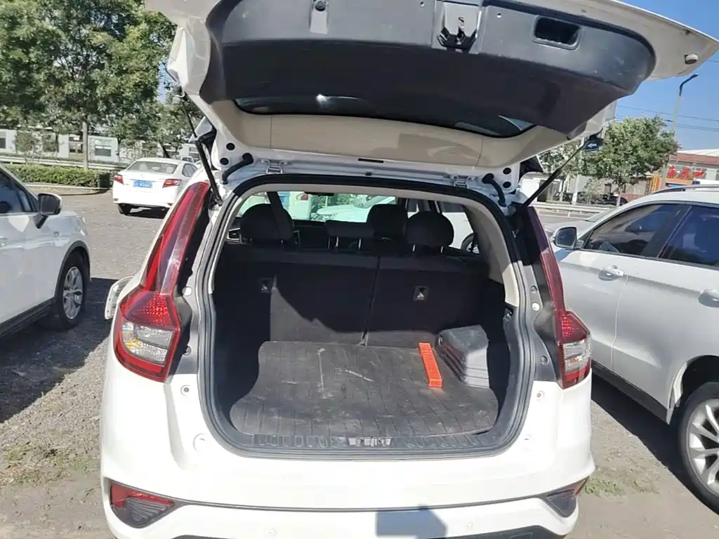 Geely Vision X6 — миниатюра 19
