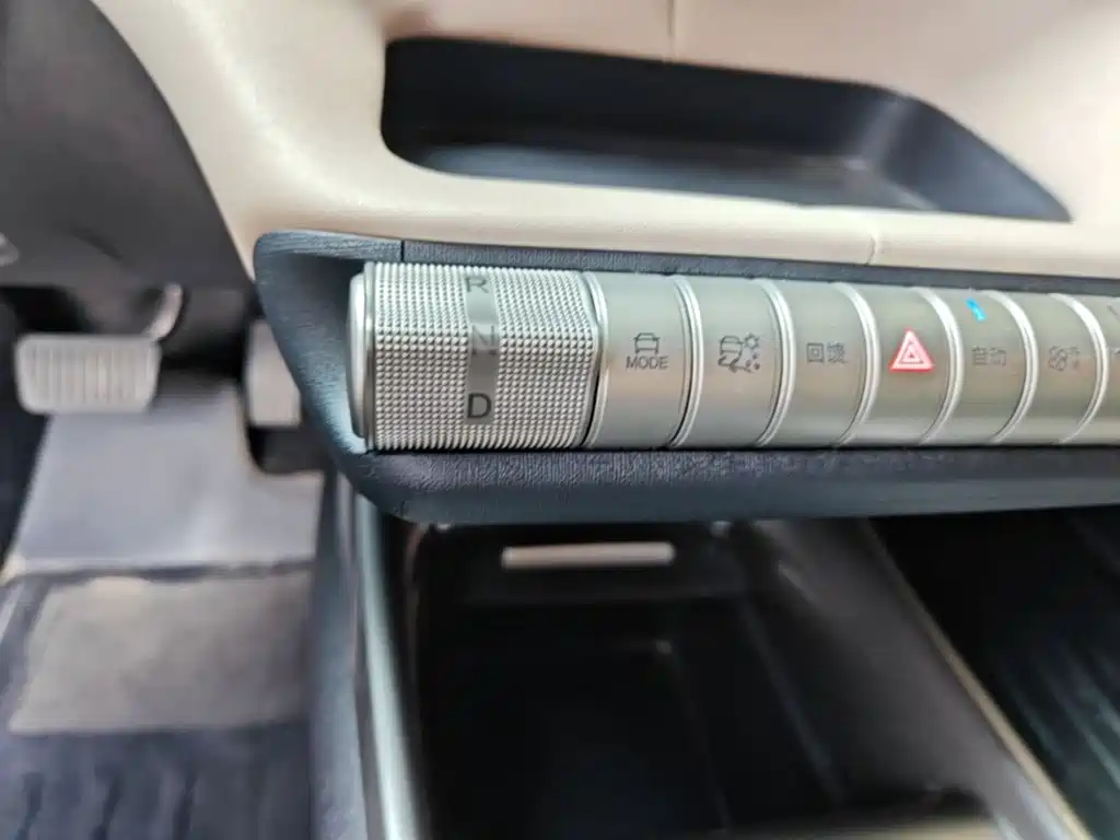 BYD Dolphin — миниатюра 14