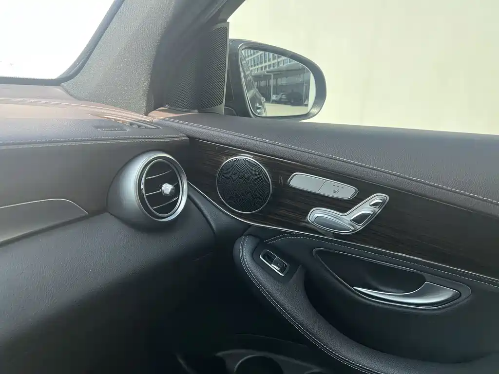 Mercedes-Benz GLC — миниатюра 13