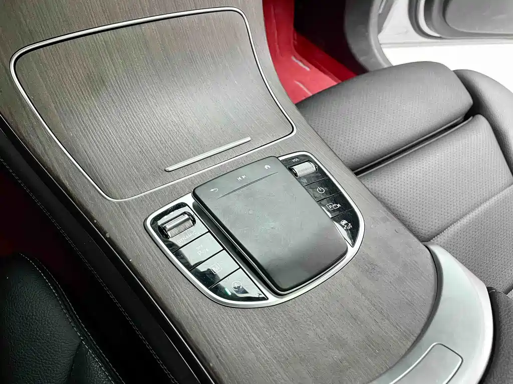 Mercedes-Benz GLC — миниатюра 18