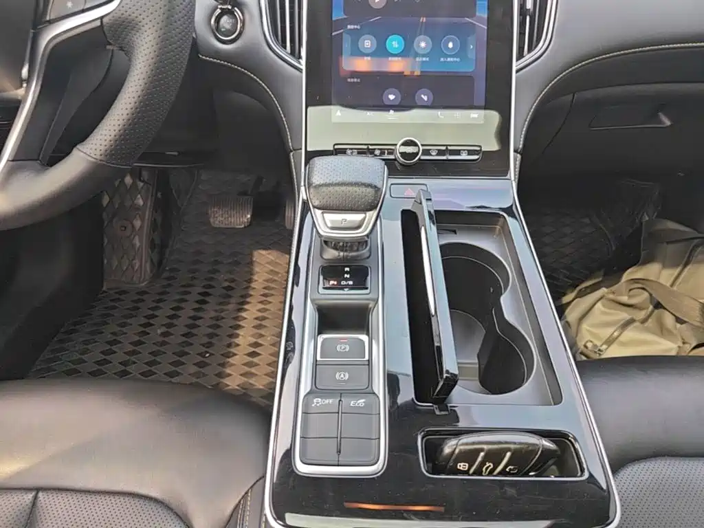Roewe i6 MAX — миниатюра 14
