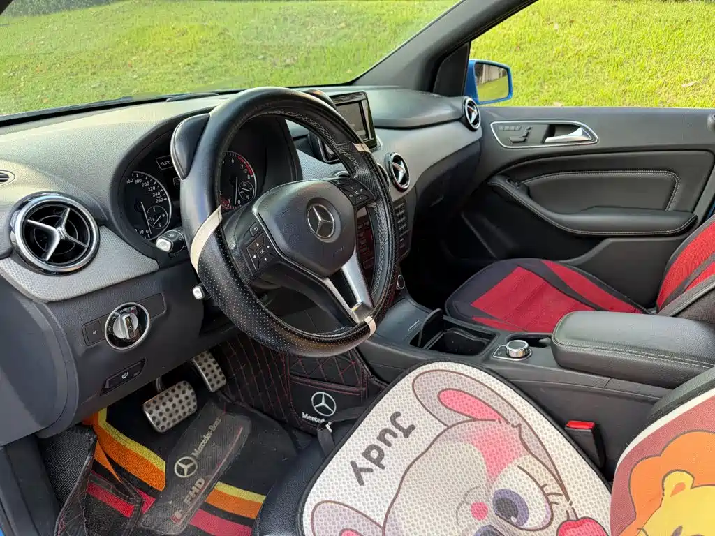 Mercedes-Benz B-Class — миниатюра 7