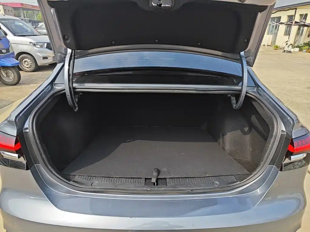 Roewe i6 MAX — миниатюра 19