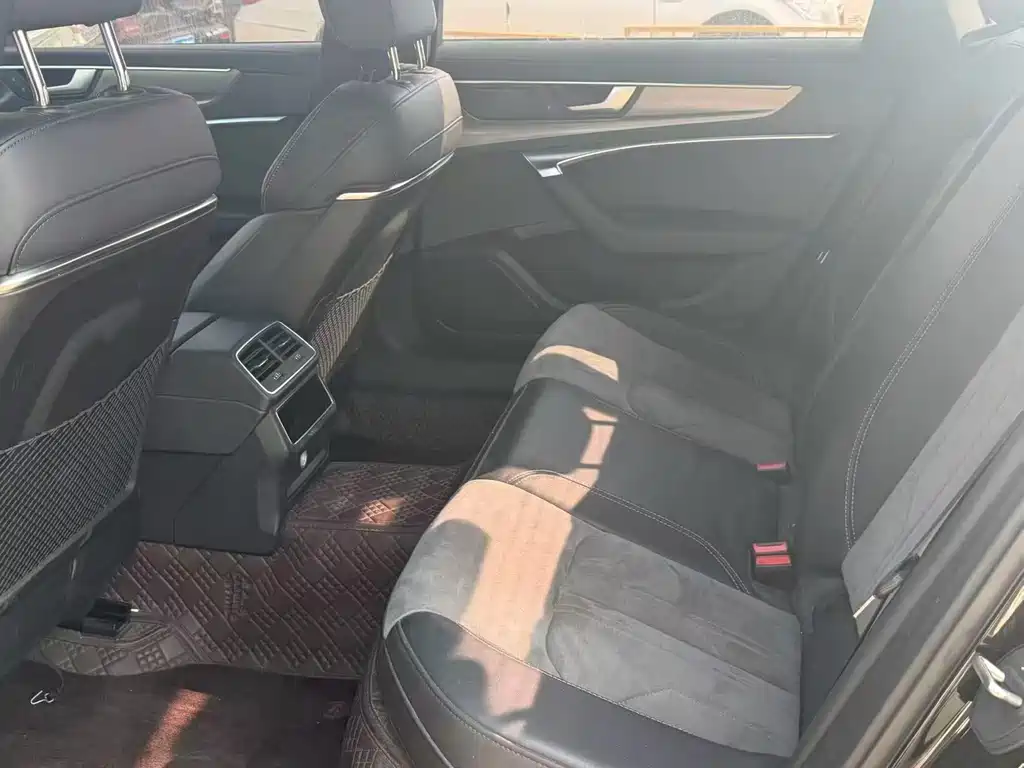 Audi A6L — миниатюра 6