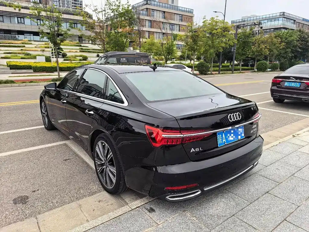 Audi A6L — миниатюра 9