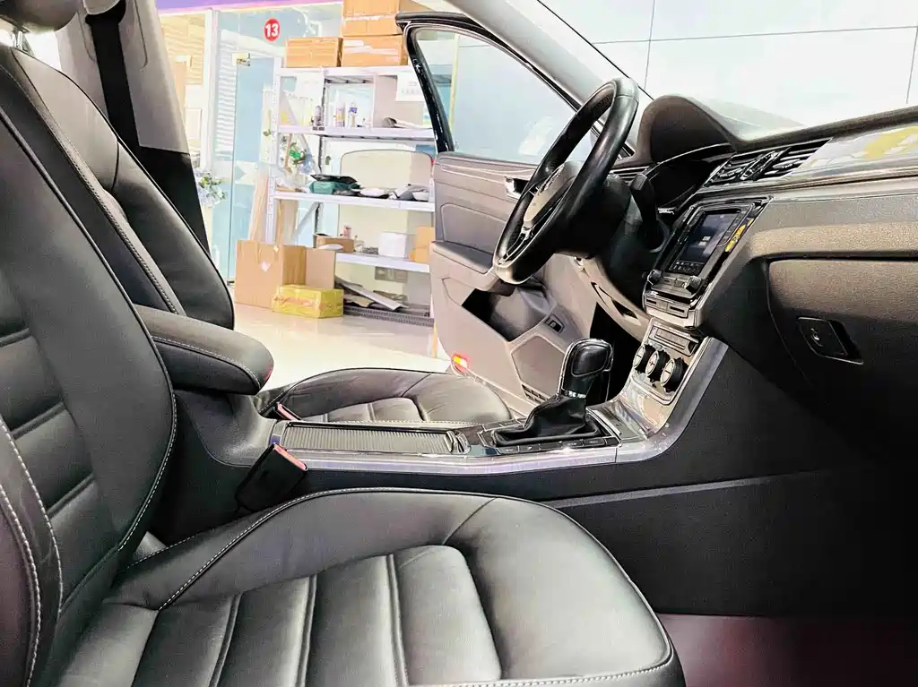 Volkswagen Passat — миниатюра 6
