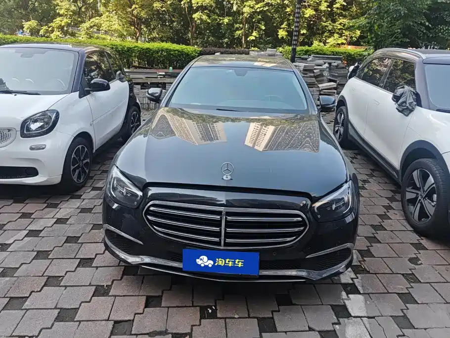 Mercedes-Benz E-Class — миниатюра 2