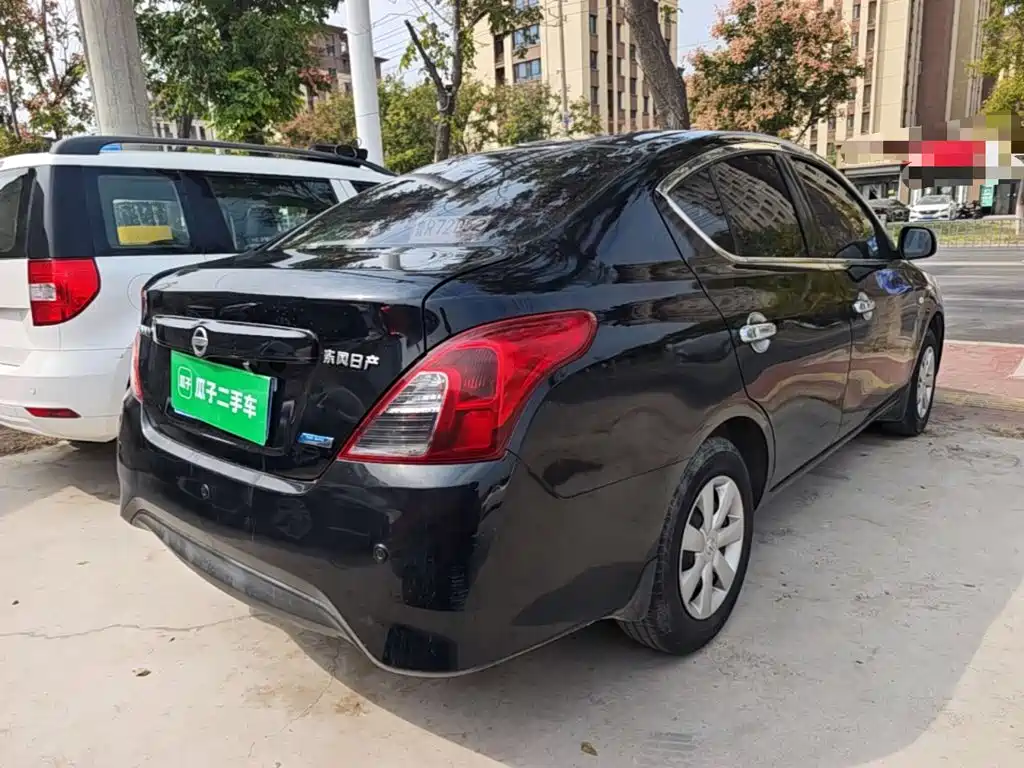 Nissan Sunny — миниатюра 7