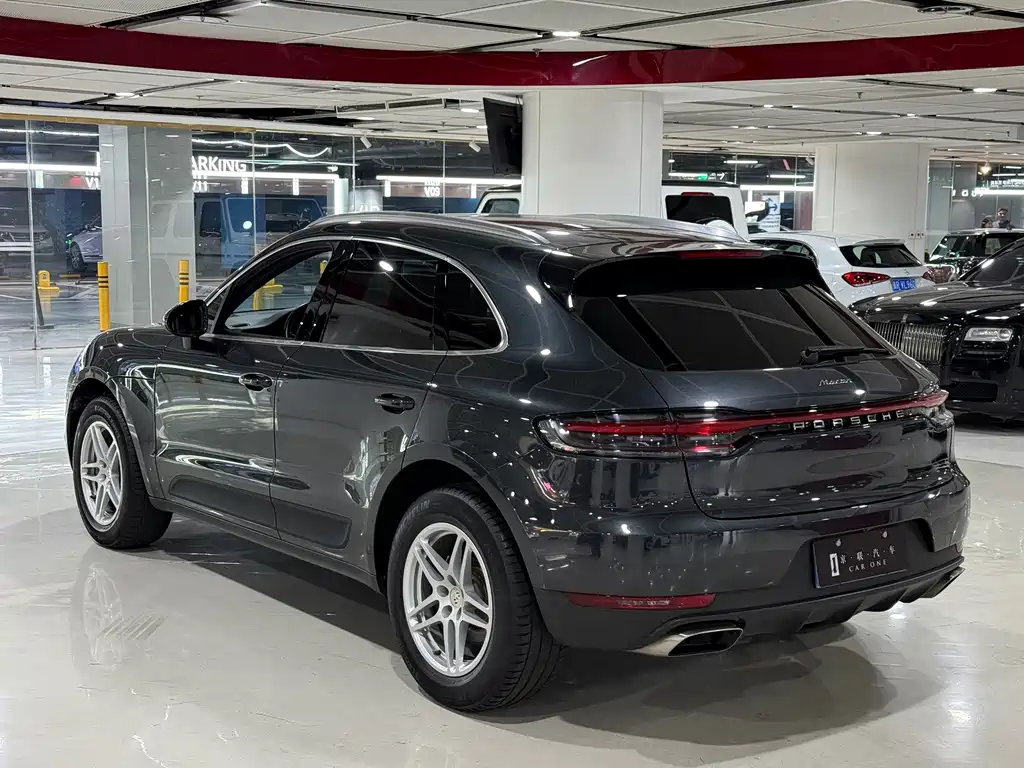 Porsche Macan — миниатюра 7