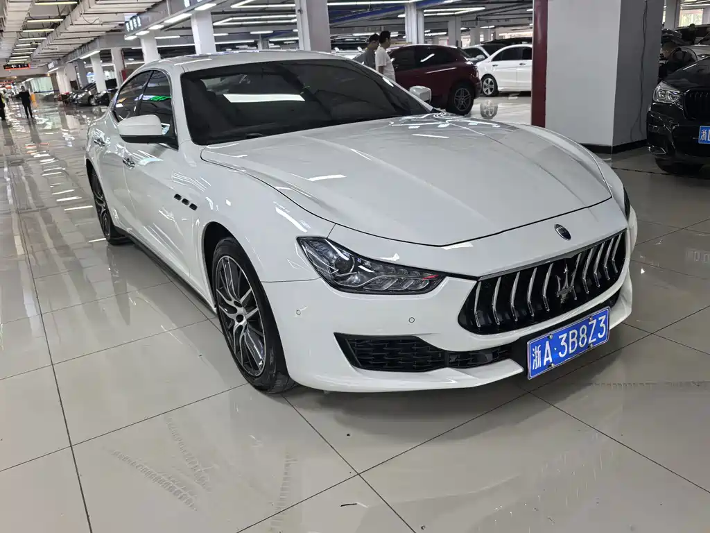 Maserati Ghibli — миниатюра 2