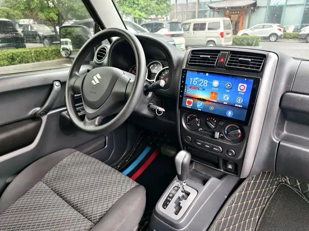 Suzuki Jimny — миниатюра 14