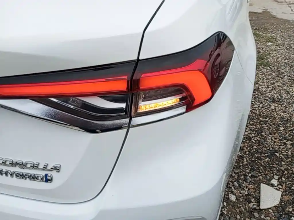 Toyota Corolla — миниатюра 8