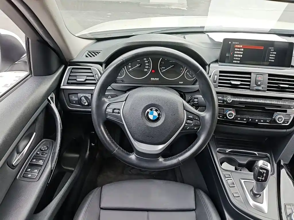 BMW 3 Series — миниатюра 15