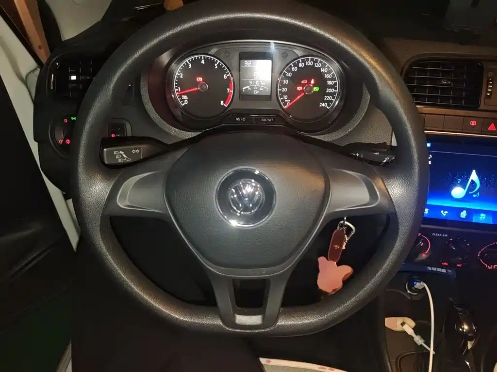 Volkswagen Polo — миниатюра 11
