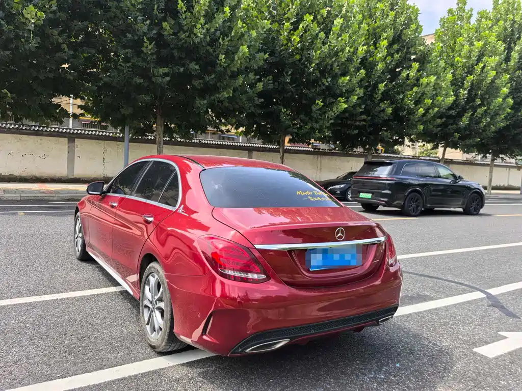 Mercedes-Benz C-Class — миниатюра 7