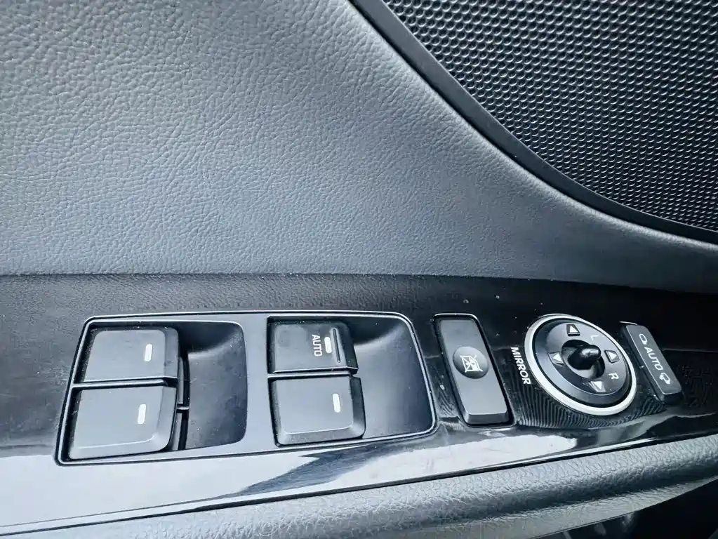 Hyundai Mistra 1.8L Auto Premium Type DLX, фото 15