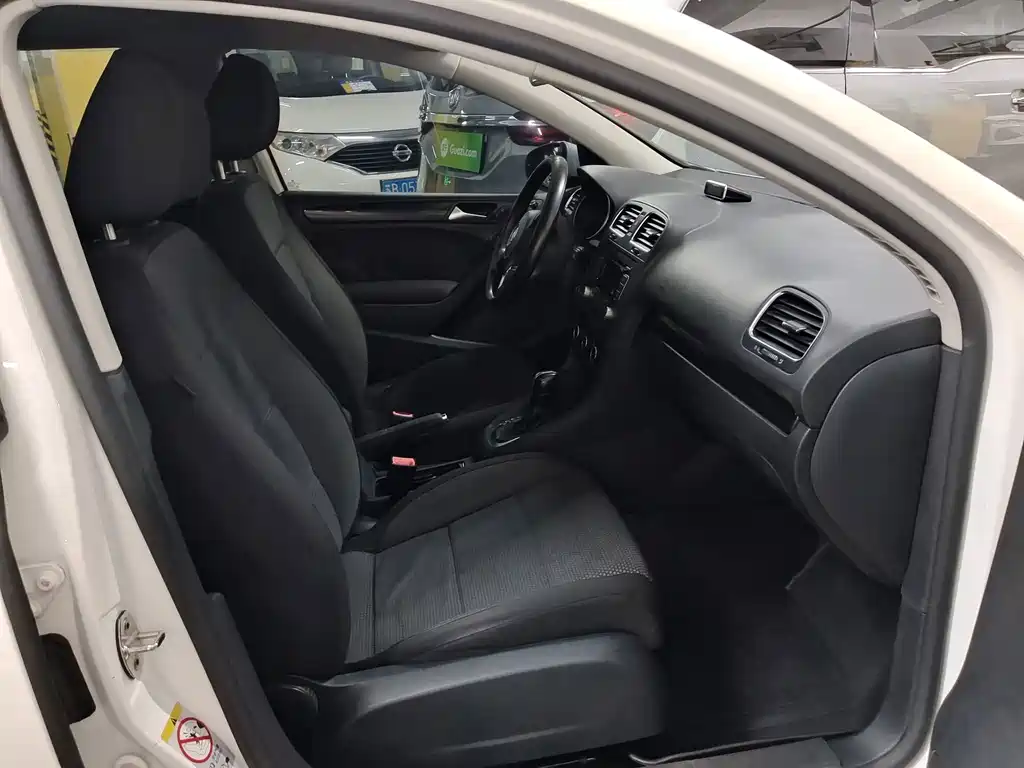 Volkswagen Golf — миниатюра 9