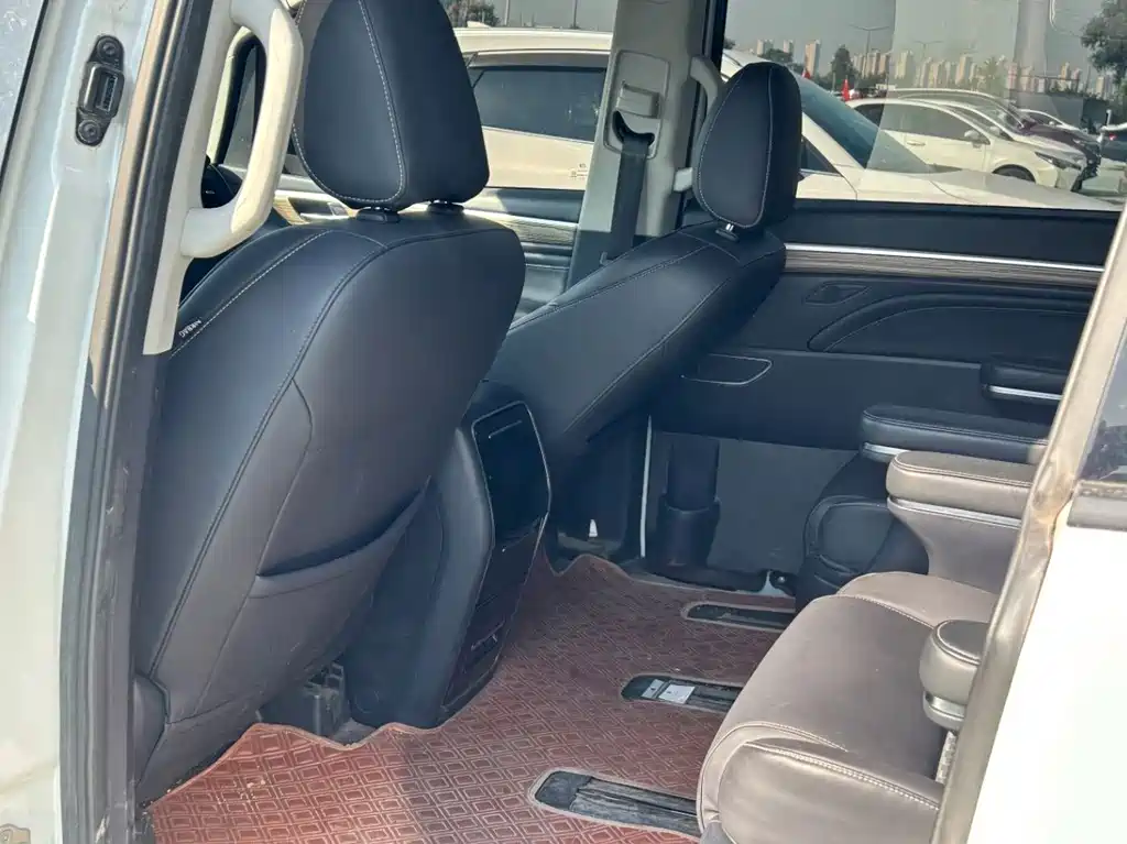 GAC Motor Trumpchi M8 — миниатюра 4