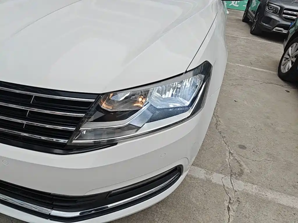Volkswagen Lavida — миниатюра 24