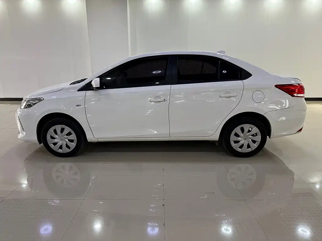 Toyota Vios — миниатюра 6