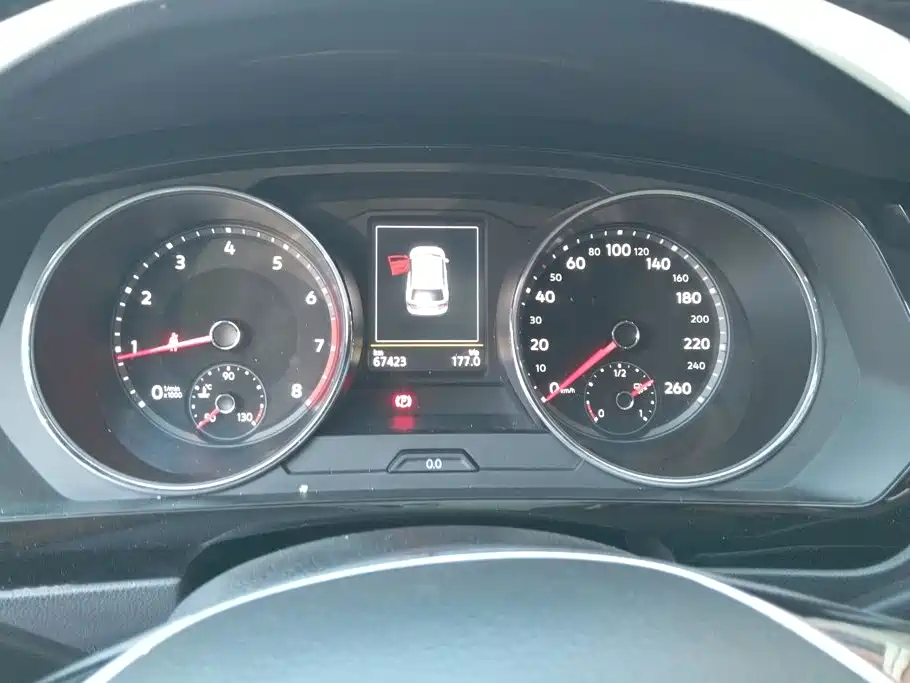 Volkswagen Tiguan L — миниатюра 14