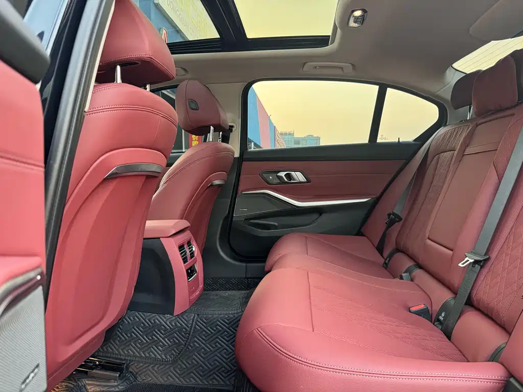 BMW 3 Series — миниатюра 17