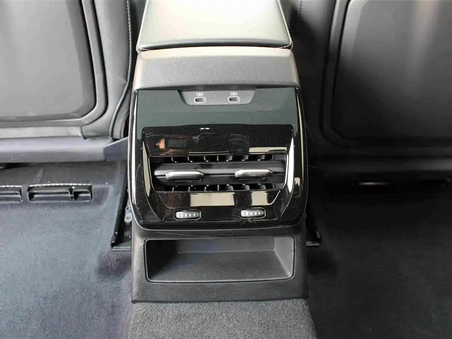 Audi A5L — миниатюра 11