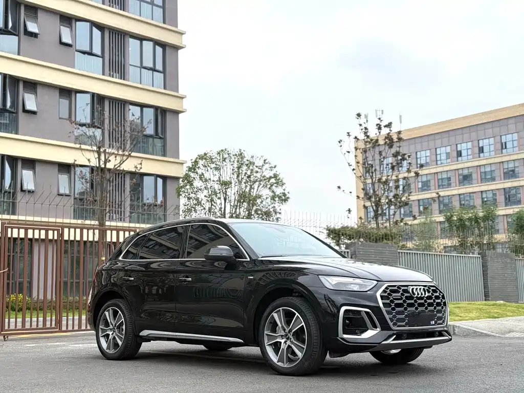 Audi Q5L 2023 45T Luxury
