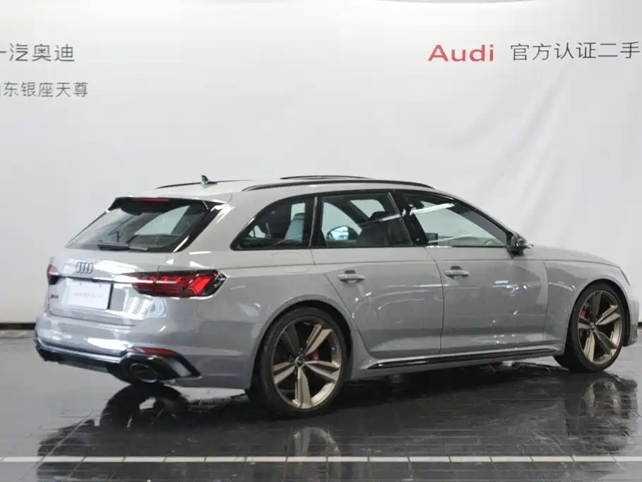 Audi RS 4 — миниатюра 5