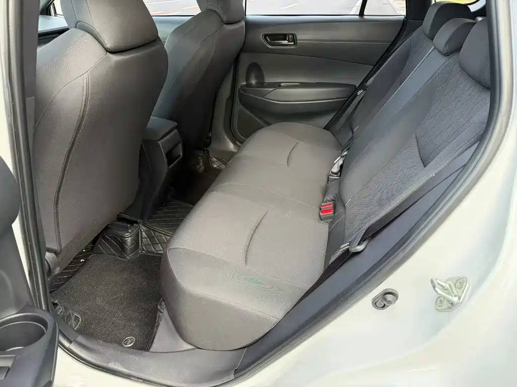 Toyota Corolla Cross — миниатюра 5