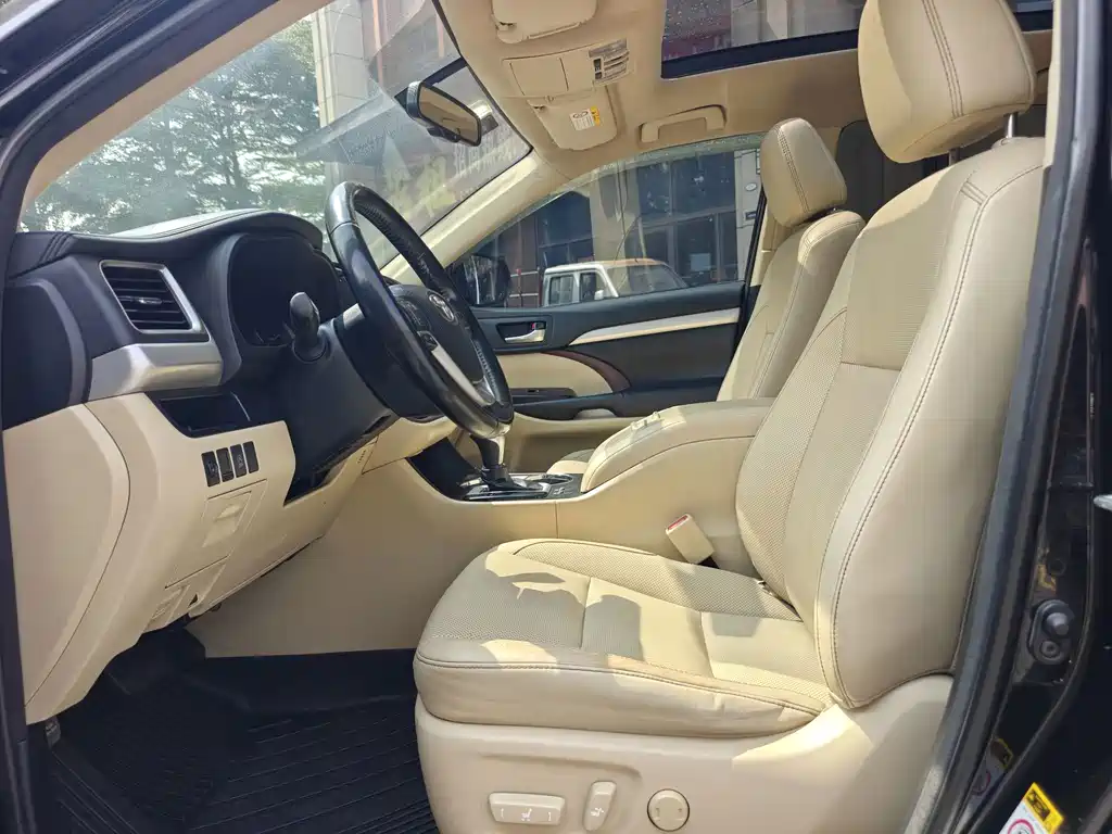 Toyota Highlander — миниатюра 7
