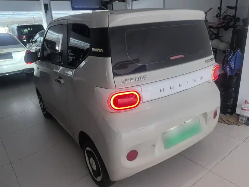 Wuling MINIEV — миниатюра 5