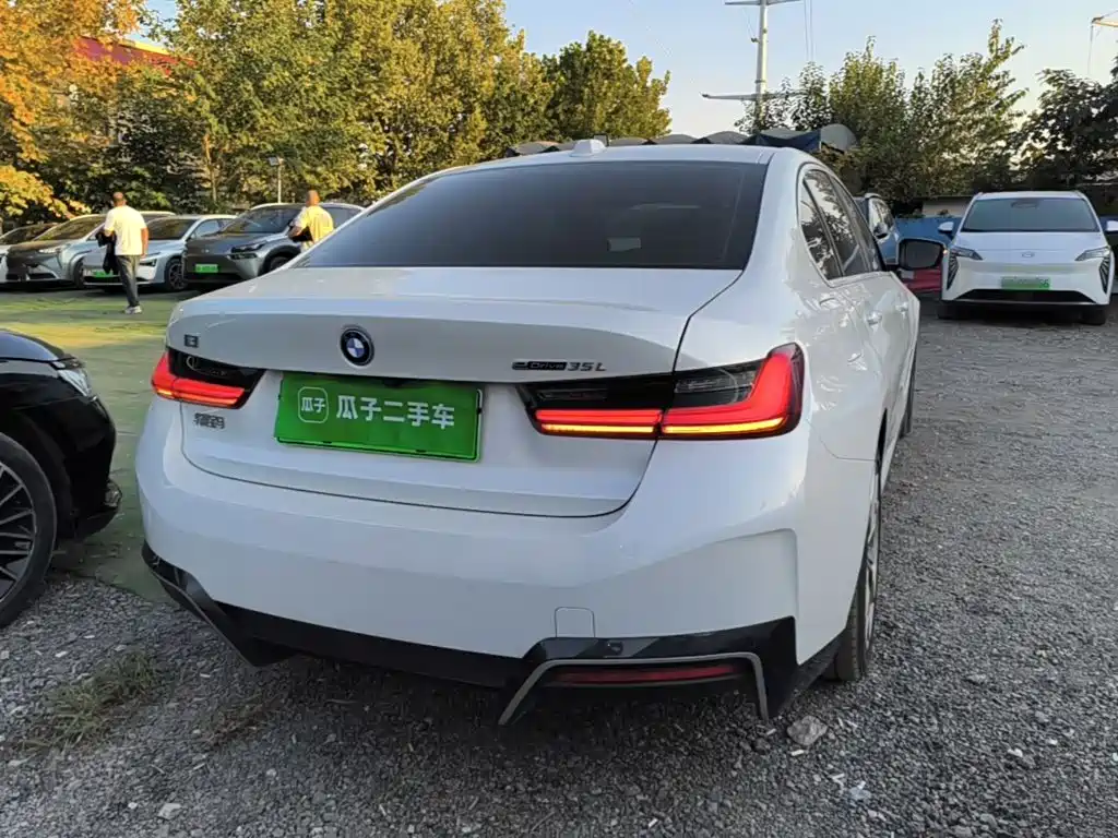 BMW i3 — миниатюра 7