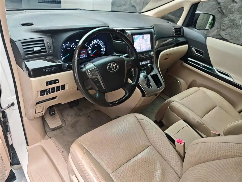 Toyota Alphard 2012 3.5L Luxury