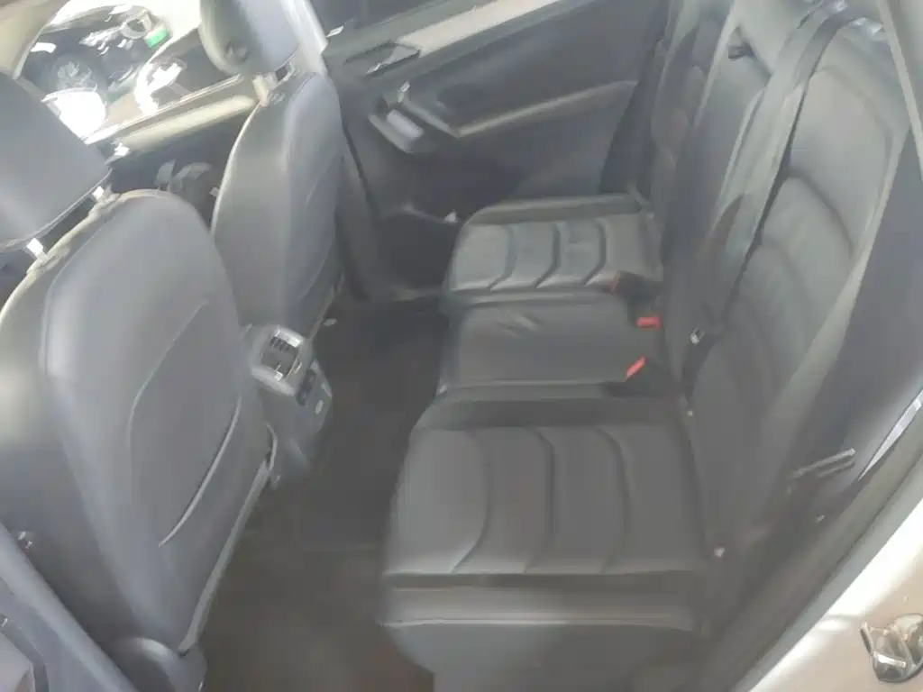 Volkswagen Tiguan L — миниатюра 17