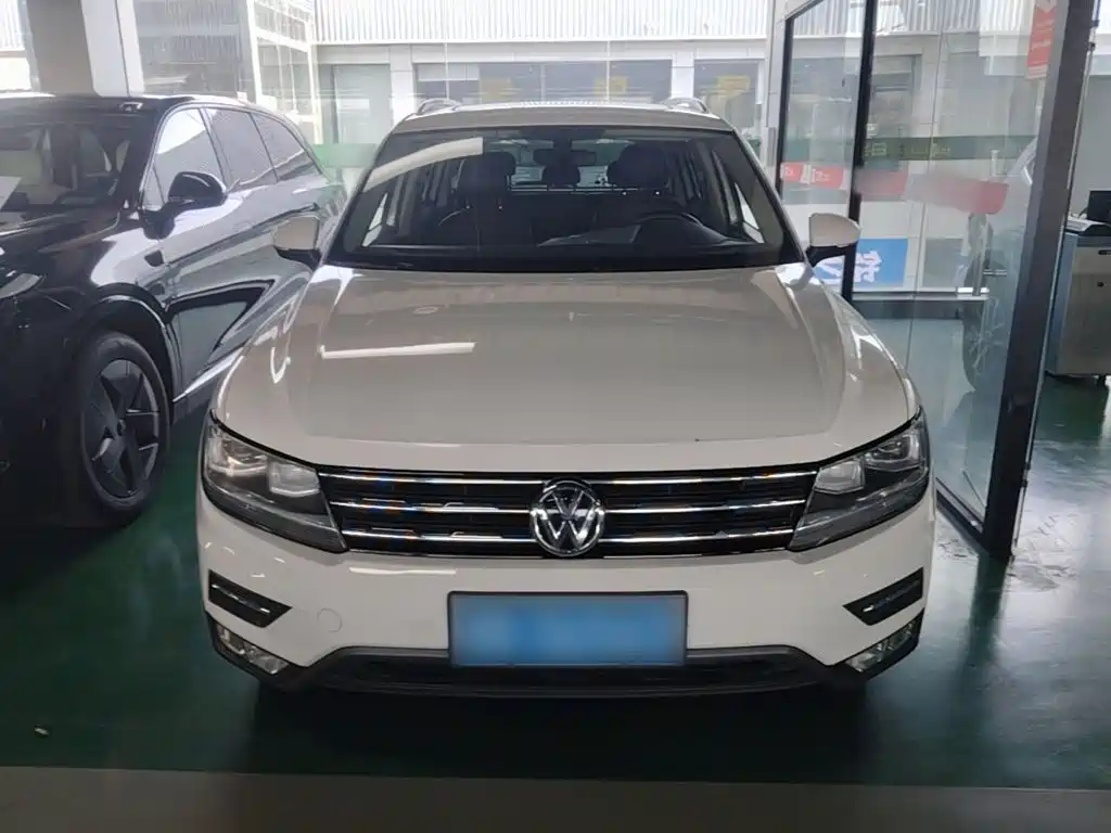 Volkswagen Tiguan L — миниатюра 3